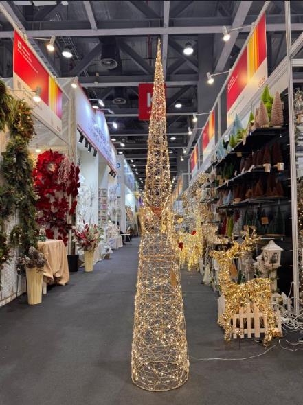 82 in. Christmas Tree Gold Wire - media 17